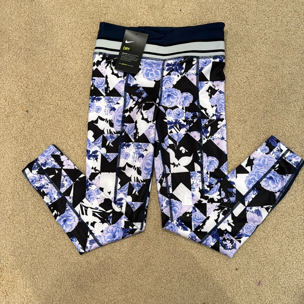 Nike girls leggings